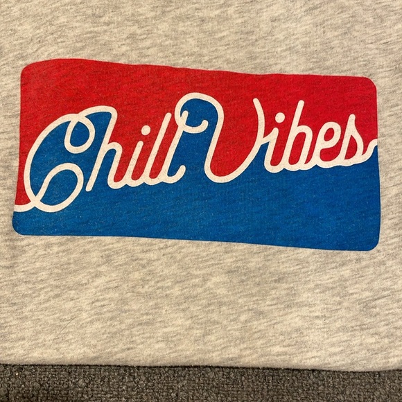 Old Navy (Popsugar X Old Navy) Graphic Drop-Tail Gender-Neutral Tee Sz M/8 - Picture 4 of 6